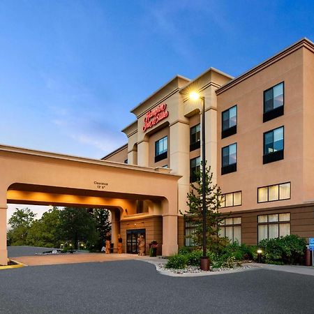 Hampton Inn & Suites Фэрбанкс Экстерьер фото