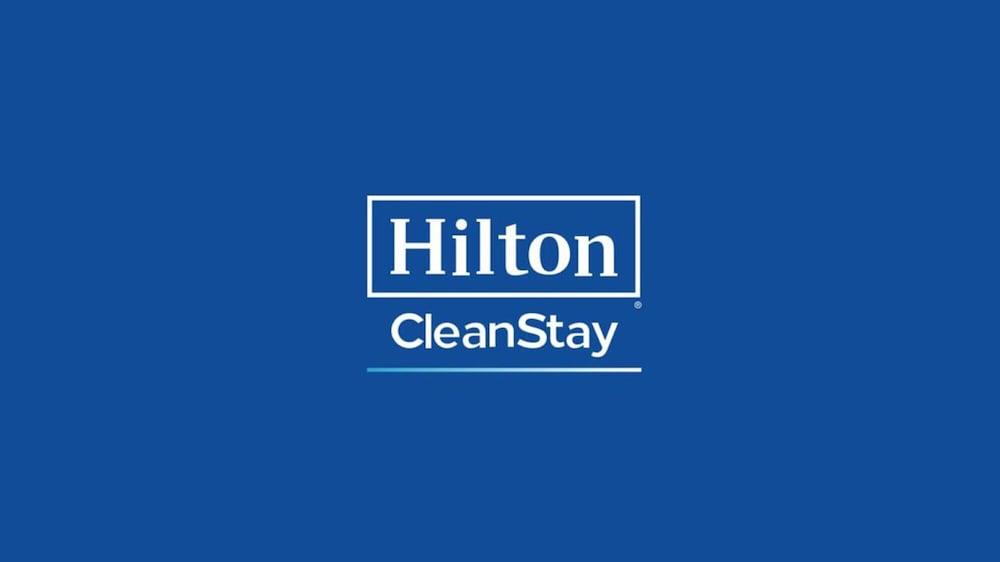Hampton Inn & Suites Фэрбанкс Экстерьер фото