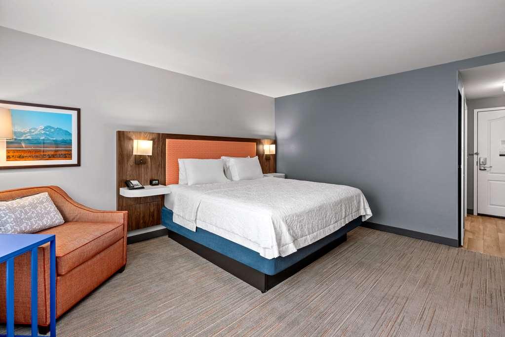 Hampton Inn & Suites Фэрбанкс Номер фото
